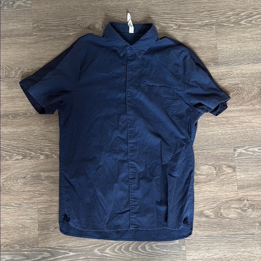 Lululemon Athletica Blue Casual Button Down Shirt